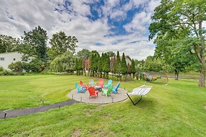 Waterfront Wallkill Duplex Home w/ Fire Pits!