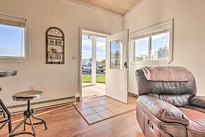 Pet-friendly Retreat on a Horse Breeding Farm!