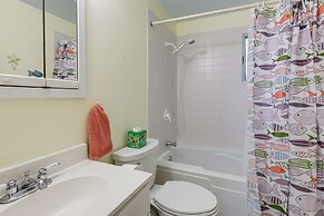 Family Friendly Mears Cottage - Walk to the Beach!