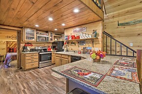 3 Mi to Lake Hamilton: 'tree Top Cabin'