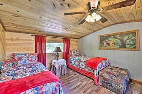 3 Mi to Lake Hamilton: 'tree Top Cabin'