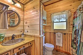 3 Mi to Lake Hamilton: 'tree Top Cabin'