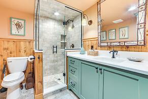 Peaceful Farmhouse w/ Fire Pit: Near Town & Lake!