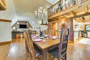 Peaceful Farmhouse w/ Fire Pit: Near Town & Lake!