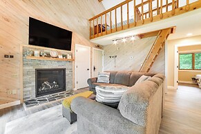 Bellaire Ski Condo: 1 Mi to Summit Mountain!