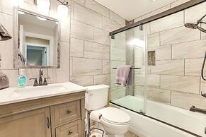 Bellaire Ski Condo: 1 Mi to Summit Mountain!