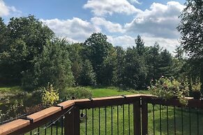 Cozy Cabin in the Woods By Ashokan Reservoir