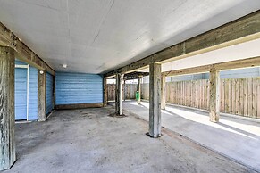 Freeport Home w/ Boat Dock < 2 Mi to Beach!