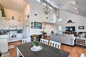 Freeport Home w/ Boat Dock < 2 Mi to Beach!