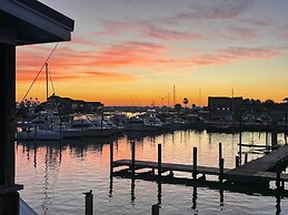 Freeport Home w/ Boat Dock < 2 Mi to Beach!