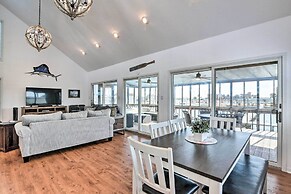 Freeport Home w/ Boat Dock < 2 Mi to Beach!