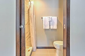 Cozy Manson Condo on Lake Chelan w/ Pool Access!