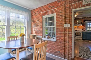 Historic 'hammond House' w/ Wine Country View!