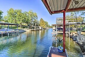 Granbury Home w/ Lake Granbury Access + Dock!