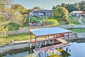 Granbury Home w/ Lake Granbury Access + Dock!