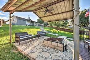 Granbury Home w/ Lake Granbury Access + Dock!