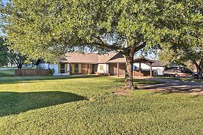 Granbury Home w/ Lake Granbury Access + Dock!