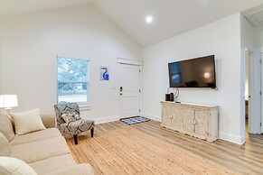 Pet-friendly Rockport Retreat Near Beach!