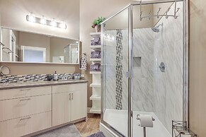 'gorge Retreat' - Modern Carson Home w/ Mtn Views!