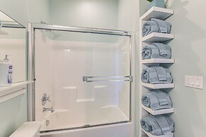 'gorge Retreat' - Modern Carson Home w/ Mtn Views!