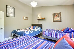 'gorge Retreat' - Modern Carson Home w/ Mtn Views!