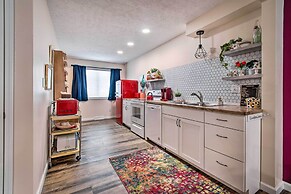 Ideally Located House - 9 Mi From Route 66!