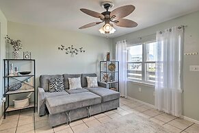 Gulf Shores Condo w/ Pool & Grill: Walk to Beach!