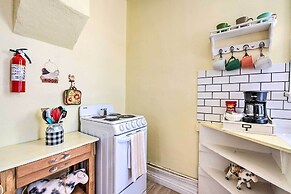 Kik-n-bak Cottage w/ Beautiful Mountain View