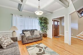 High Point Home ~ 1 Mi to Oak Hollow Lake!