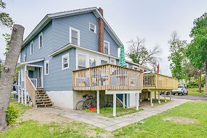 Welcoming Lakefront Mound Apartment w/ Fire Pit!