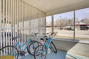 Snowmobile Trail On-site: Lakefront Mound Apt!