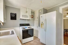 Snowmobile Trail On-site: Lakefront Mound Apt!