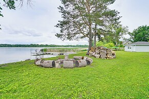 Welcoming Lakefront Mound Apartment w/ Fire Pit!