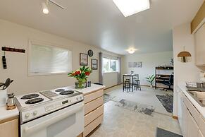 Juneau Apartment - Walk to Hiking & Breweries