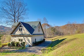 Sunny Lake Lure Cabin w/ Deck & Mountain Views!