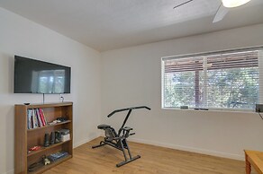 Alton Cabin w/ Deck ~ 2 Mi to Dixie Nat'l Forest!