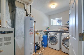 Alton Cabin w/ Deck ~ 2 Mi to Dixie Nat'l Forest!