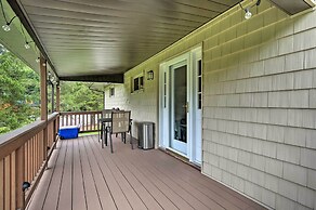 Indian Lake Retreat w/ Wet Bar & Covered Deck