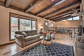 Indian Lake Retreat w/ Wet Bar & Covered Deck