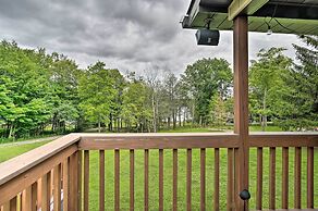 Indian Lake Retreat w/ Wet Bar & Covered Deck