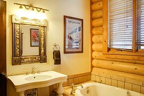 'lacy's Log Cabin' Alto Home w/ Mountain Views!