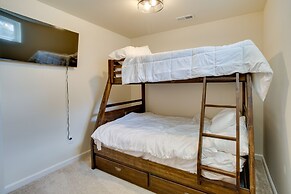 Near Lake Anna: Gem w/ Saltwater Pool & Arcade!