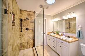 Kayaks & Dock: Lakefront Hot Springs Hideaway