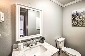 Kayaks & Dock: Lakefront Hot Springs Hideaway