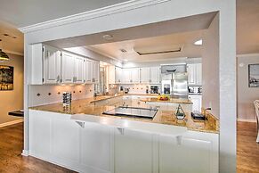 Kayaks & Dock: Lakefront Hot Springs Hideaway