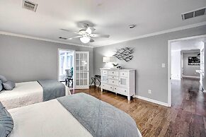 Kayaks & Dock: Lakefront Hot Springs Hideaway