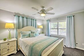 Kayaks & Dock: Lakefront Hot Springs Hideaway