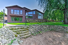 Lakefront Eau Galle Home w/ Hot Tub & Fire Pit