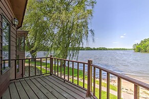 Lakefront Eau Galle Home w/ Hot Tub & Fire Pit
