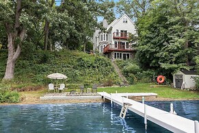 Lakefront Genoa City Home w/ Private Beach